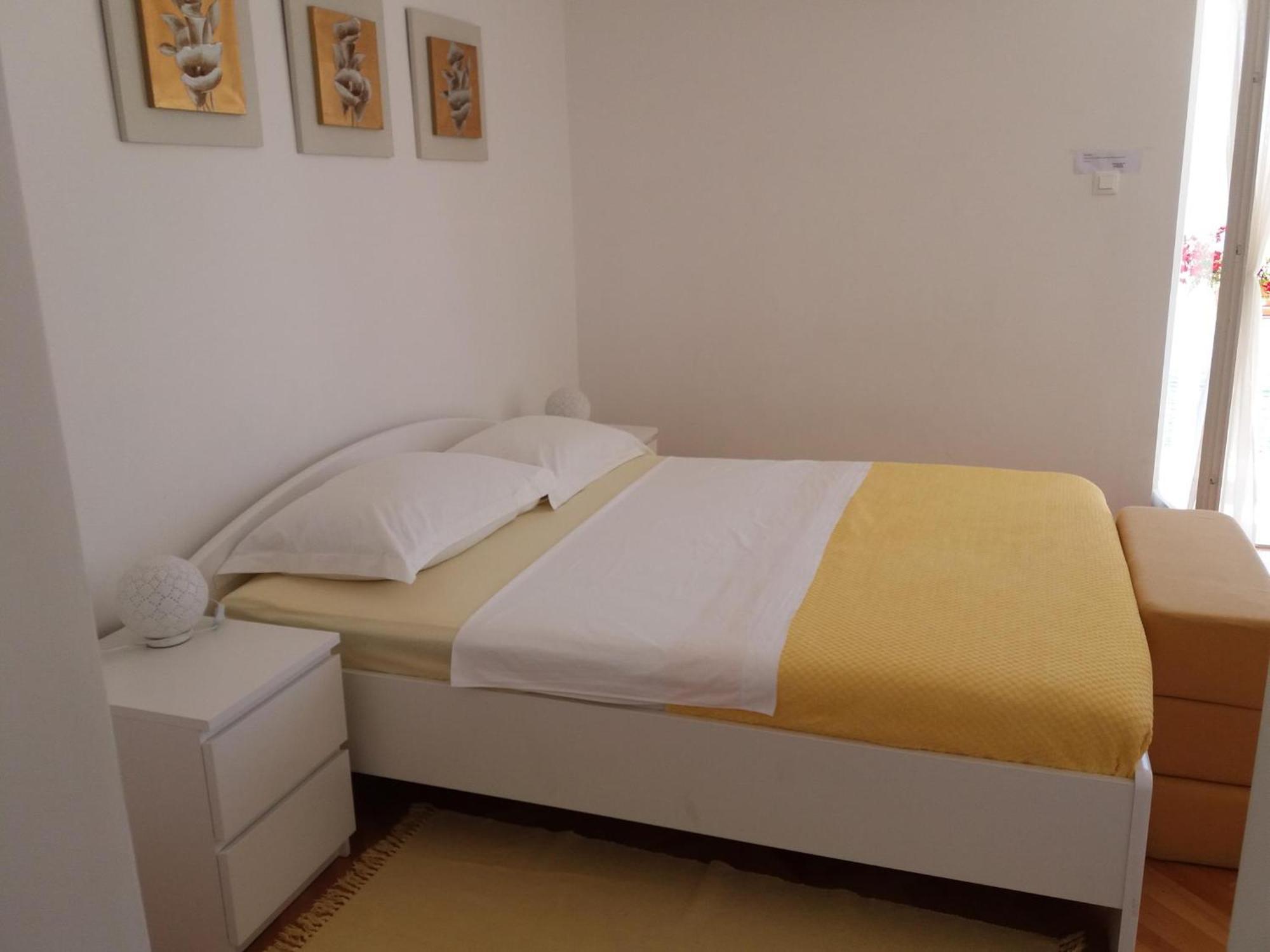 Apartments Jakovic Брела Стая снимка