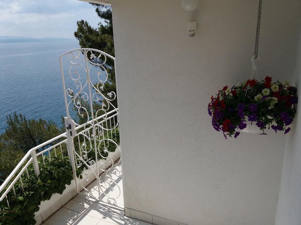 Apartments Jakovic Брела Екстериор снимка